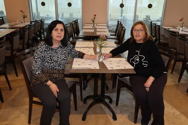  המפונים למלון רמאדה בנתניה: כרגע מדובר במבוגרים שמתקשים להגיע למקלטים ובמשפחות עם ילדים