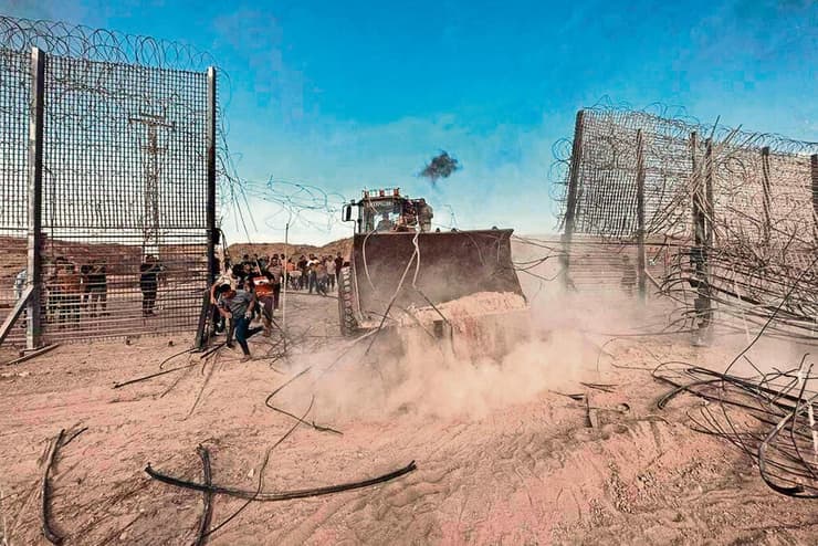 פריצת הגדר ב־7 באוקטובר. ”לא צריך היה להיות נביא כדי להבין שאסון גדול מתרגש עלינו“ (ללא) פריצת הגדר ב־7 באוקטובר. ”לא צריך היה להיות נביא כדי להבין שאסון גדול מתרגש עלינו“
