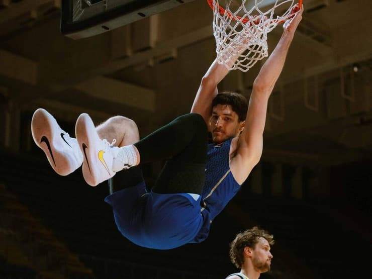 רומן סורקין