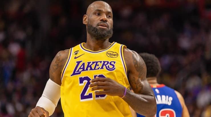 לברון ג'יימס