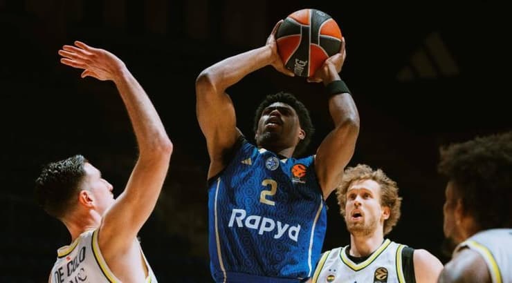 ג'ימי קלארק בפעולה אופיינית