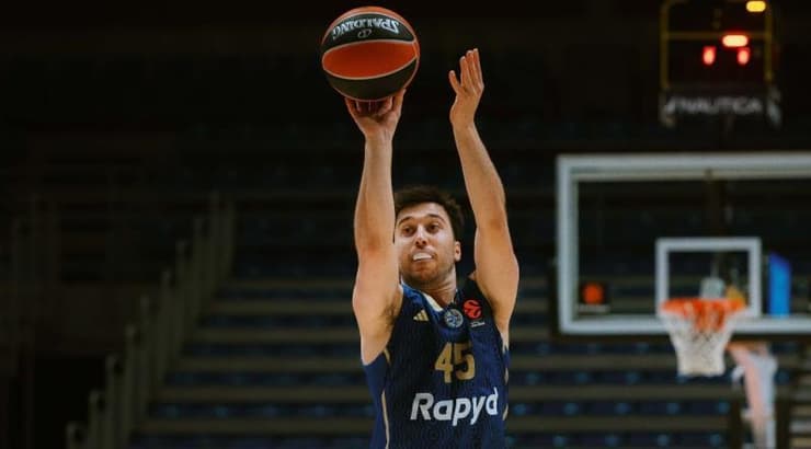 תמיר בלאט עולה לזריקה