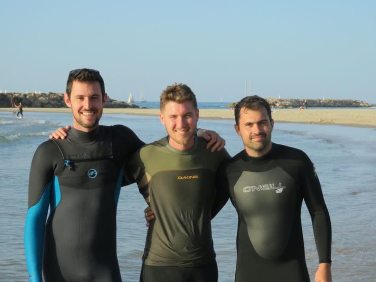 מימין לשמאל: מייסדי עמותת בית על הים - שי ויטר, עילי פרבשטיין ואהד לינדר