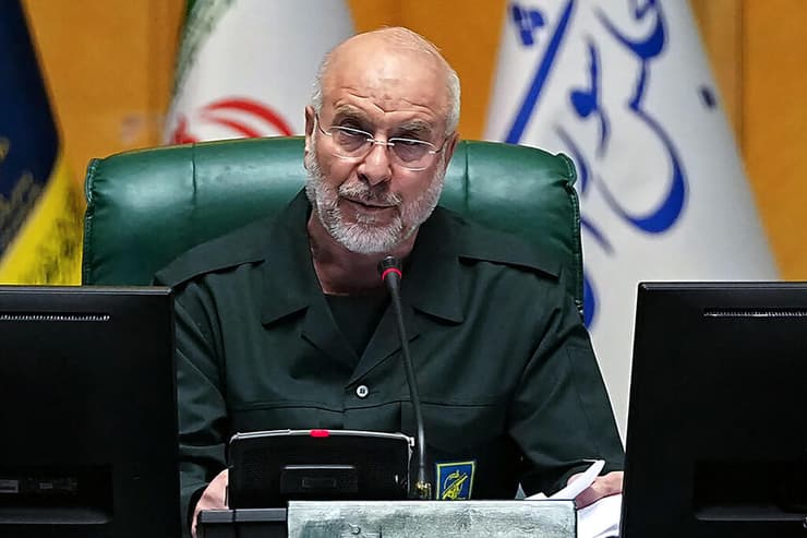 יו"ר הפרלמנט האיראני מוחמד באקר קאליבאף 