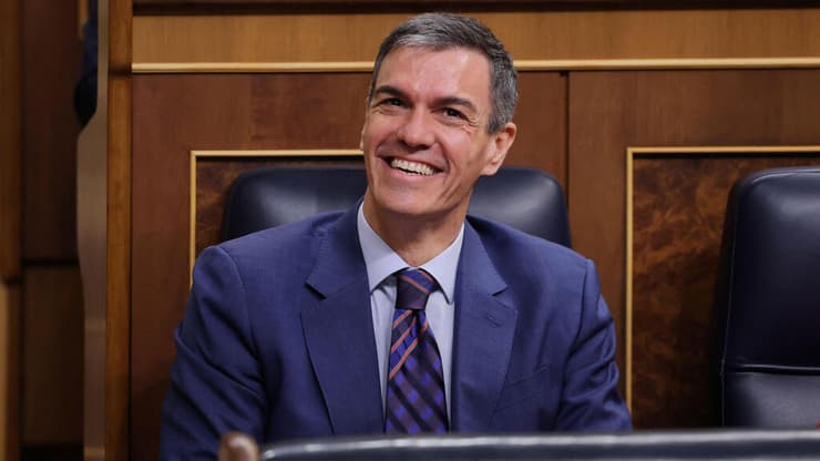 ראש ממשלת ספרד פדרו סנצ'ס נאום התנגדות ל מלחמה ב איראן פרלמנט