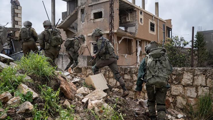 כוחות אוגדה 36 בדרום לבנון (צילום: דובר צה"ל) כוחות אוגדה 36 ממשיכים להעמיק את הפגיעה בתשתיות הטרור של חיזבאללה בדרום לבנון