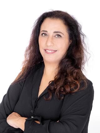 שרון אלמקייס, מנהלת אגף רוקחות במאוחדת