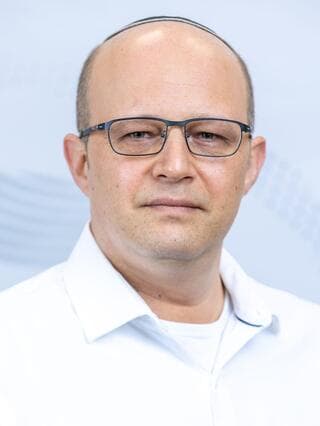פרופ' שי שטרן