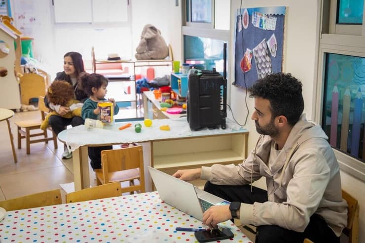 כמה שעות של שקט. רון במתחם  