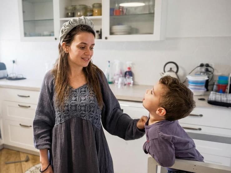 מיכל קפלן ובנה 