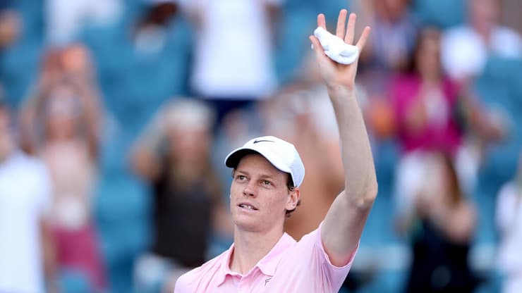 הטניסאי האיטלקי יאניק סינר