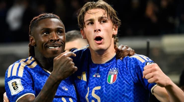 פרנצ'סקו פיו אספוסיטו ומויסה קין מרוצים (IMAGO) פרנצ'סקו פיו אספוסיטו ומויסה קין מרוצים