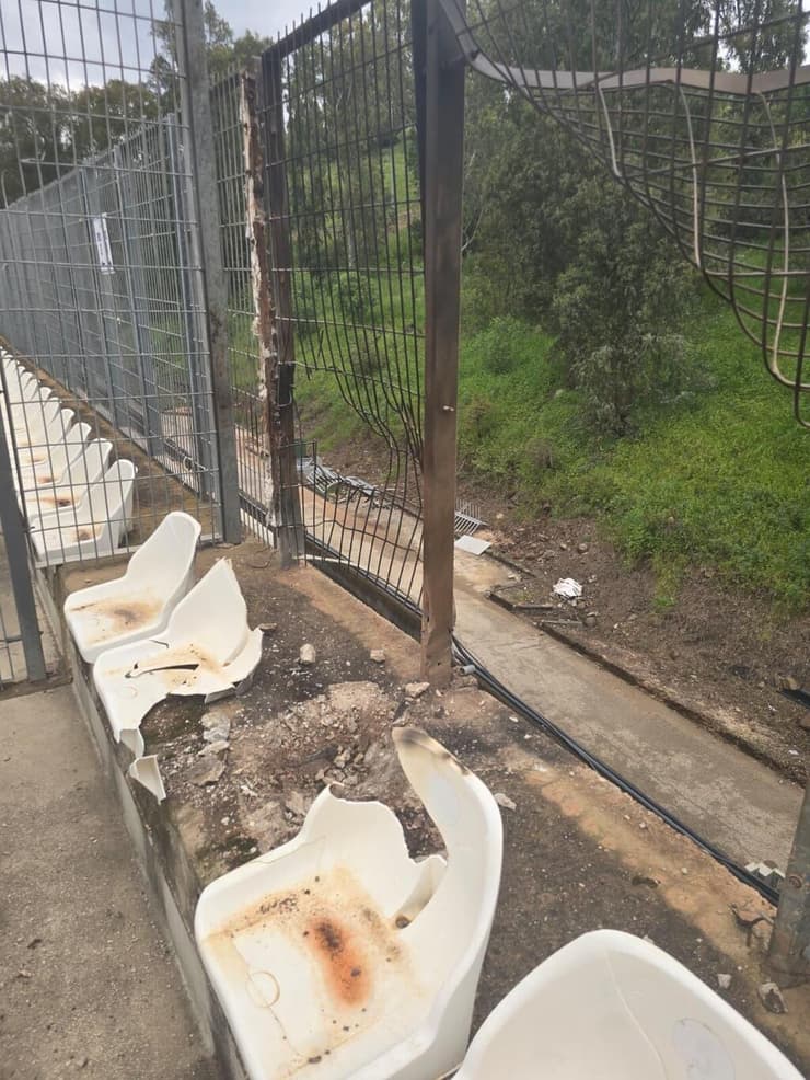 האצטדיון העירוני בקריית שמונה נפגע מטיל