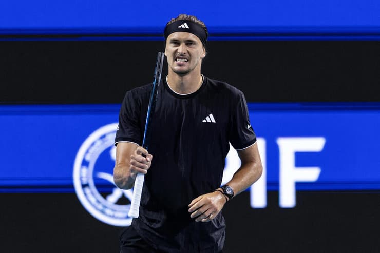 עכשיו מצפה לו משוכה נוצצת. זברב (צילום: Mike Frey-Imagn Images) עכשיו מצפה לו משוכה נוצצת. זברב