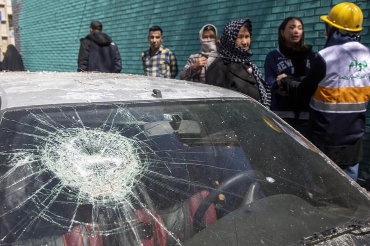 טהרן, בתמונות חדשות שפורסמו היום. לא כולם יכולים ללכת למסעדות (צילום: Majid Saeedi/Getty Images) טהרן