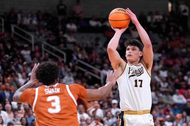 בשלב הבא. מאייר (צילום: Thearon W. Henderson / GETTY IMAGES NORTH AMERICA / AFP) מאייר