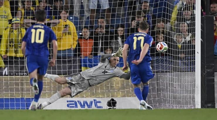 ויקטור גיוקרש כובש את הפנדל (רויטרס) ויקטור גיוקרש כובש את הפנדל