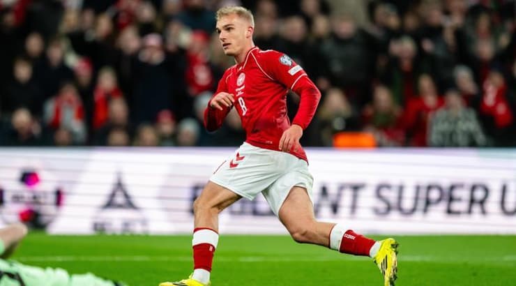 גוסטב איסקסן משלים צמד גדול (IMAGO) גוסטב איסקסן משלים צמד גדול