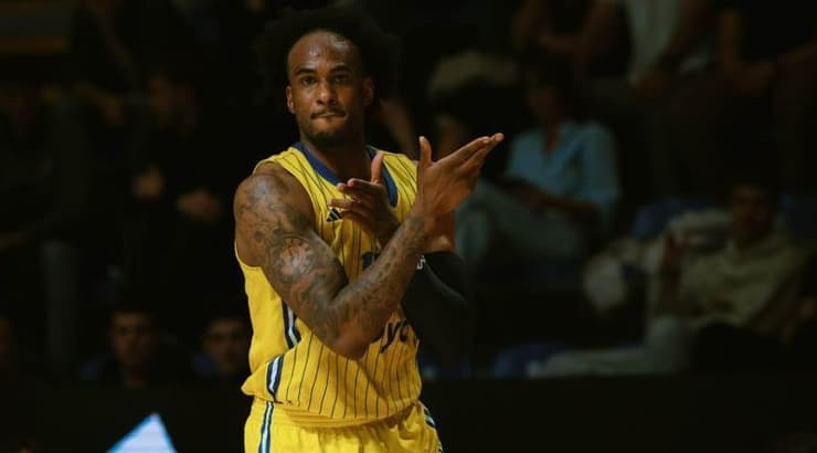 אושיי בריסט ( ג'ורג'ה קוסטיץ') אושיי בריסט