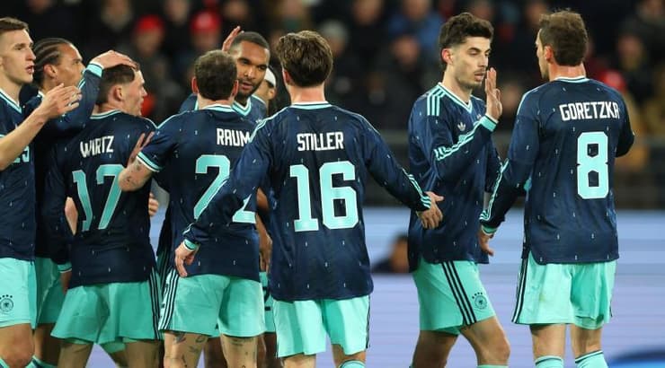 שחקני גרמניה חוגגים