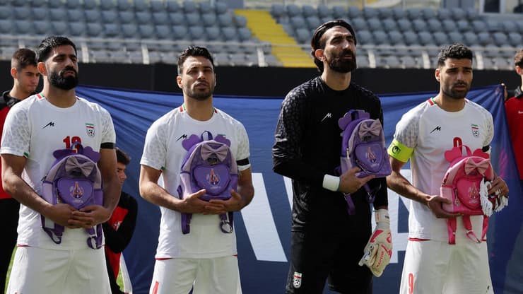 שחקני איראן, הסרטים והתיקים (צילום: REUTERS/Umit Bektas) שחקני איראן, הסרטים והתיקים