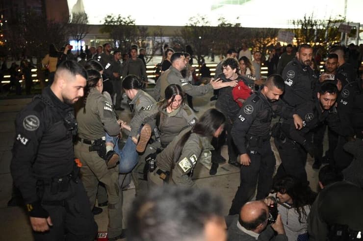 עימותים בין המשטרה למפגינים בהבימה