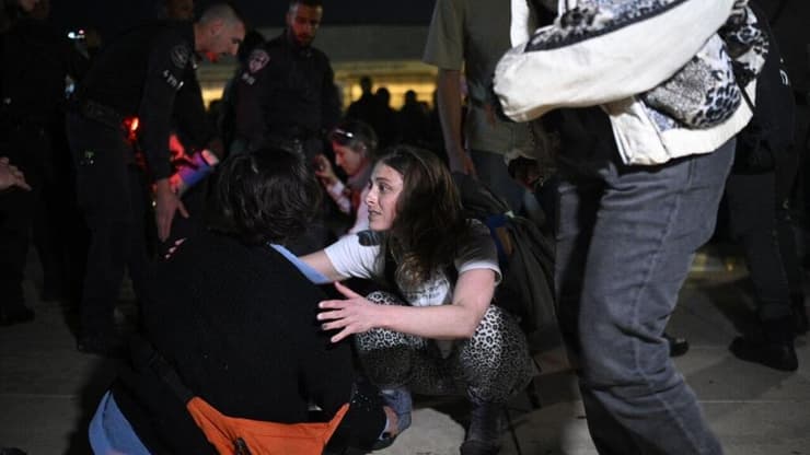 עימותים בין המשטרה למפגינים בהבימה