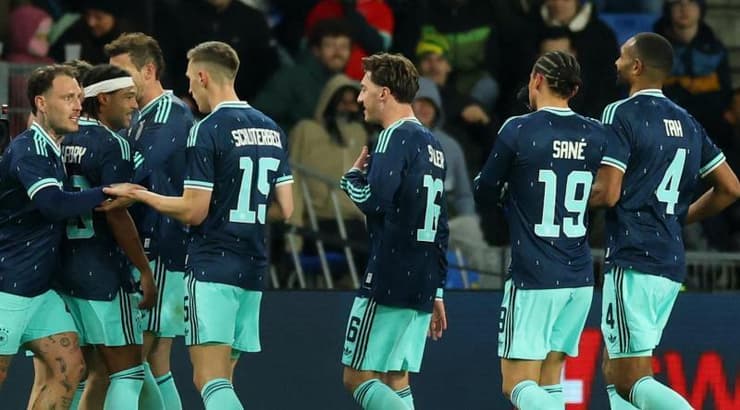 שחקני גרמניה מאושרים