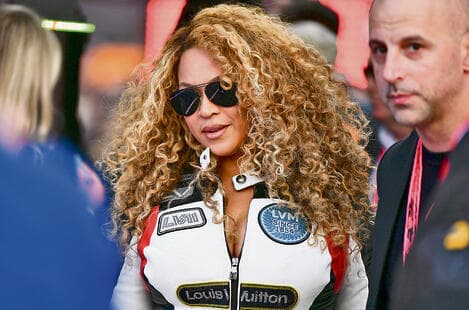 רתם איזק  ביונסה.  לא מייצגת | צילום: James Sutton - Formula 1