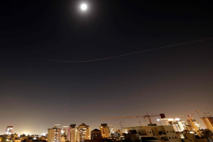 יירוט טיל ששוגר מאיראן מעל שמי ישראל