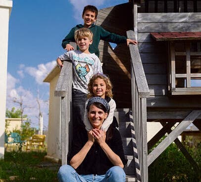 "אנחנו עושים משהו היסטורי". שרית מייסון והילדים ירדן, ארבל ואביב