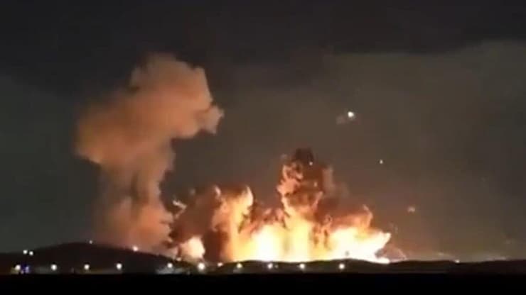תקיפה אמריקנית באיספהאן איראן ( רשתות חברתיות) תקיפה אמריקנית במחסן תחמושת גדול באיספהאן איראן