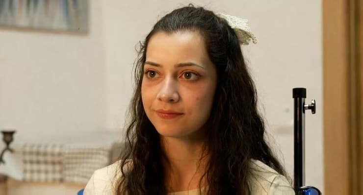 נואליה קסטיו