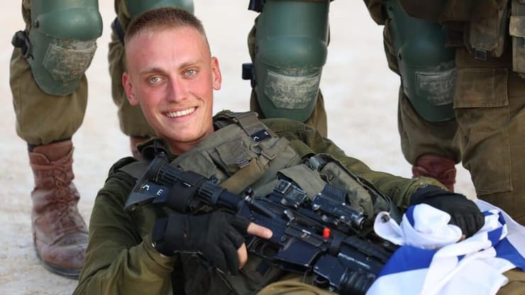 סמ"ר מקסים אנטיס ז"ל (צילום: דובר צה"ל) סמ"ר מקסים אנטיס ז"ל