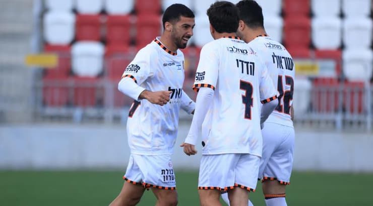 סתיו ישראלי ובן הדדי באים לחגוג עם שחר מזרחי