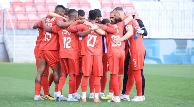 שחקני הפועל נוף הגליל