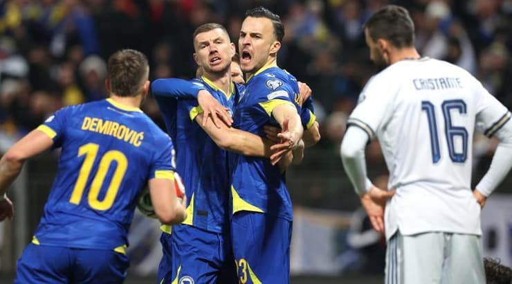 האריס טבאקוביץ' ואדין דז'קו חוגגים