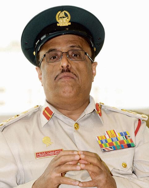 ”פיקח יותר משנראה".  מפקד משטרת דובאי, תמים