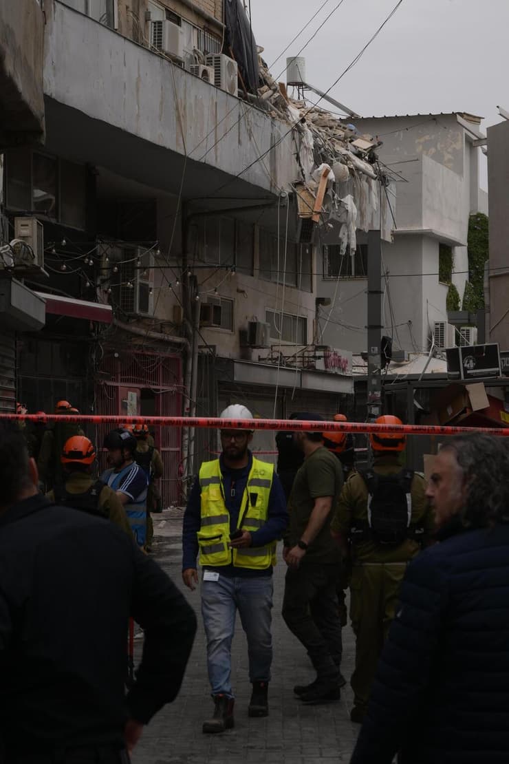 צילום: יובל חן קריסה חלקית של מבנה בתל אביב