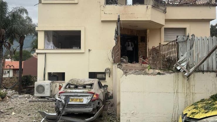 נפילה בקריית שמונה (צילום: שימוש לפי סעיף 27א בחוק זכויות יוצרים) נפילה בקריית שמונה