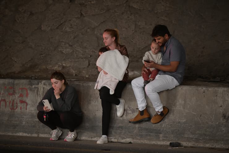 פקקים בכבישי איילון בערב חג הפסח בעקבות שיגור מאיראן