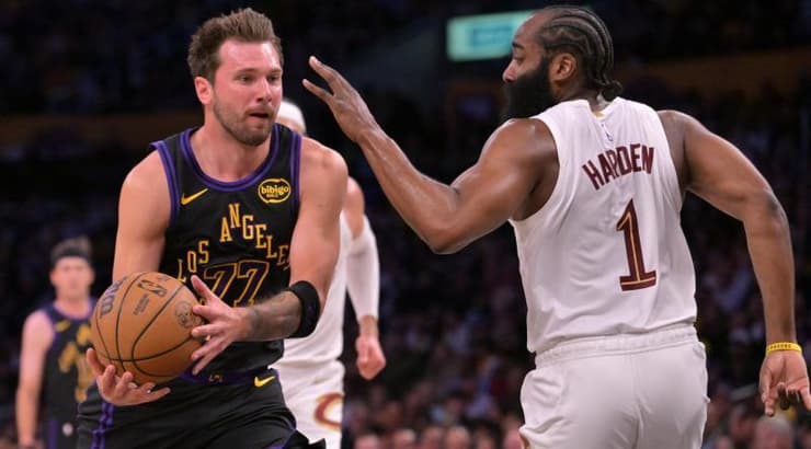 הארדן מול דונצ'יץ' (רויטרס) הארדן מול דונצ'יץ'