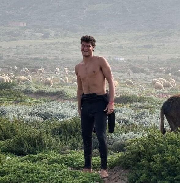 גלישה -  אורי עוזיאל