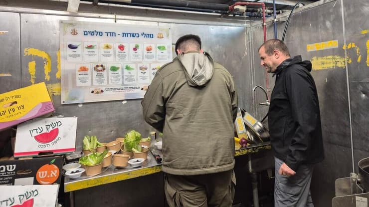 ליל סדר חג פסח עם לוחמי גבעתי בגבול לבנון