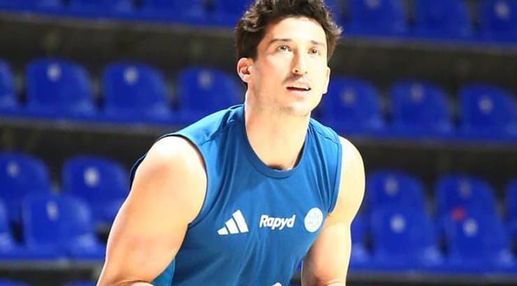 ג'ון דיברתולומיאו מתחמם