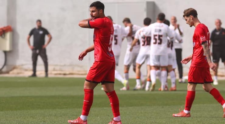 שחקני הפועל רעננה מבואסים, שחקני בני יהודה חוגגים