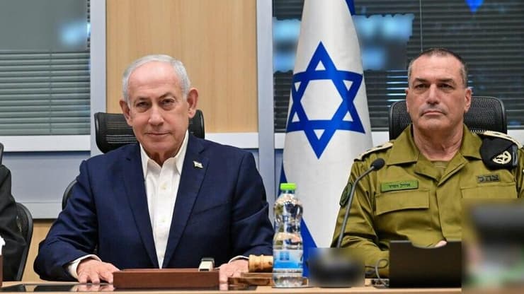 ראש הממשלה נתניהו והרמטכ"ל אייל זמיר (צילום: קובי גדעון, לע"מ) ראש הממשלה בהערכת מצב בקריה