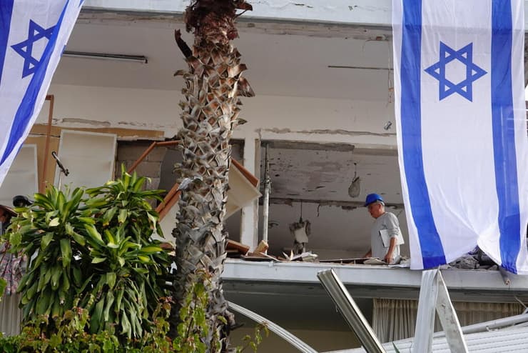 פגיעה בבית ברמת גן