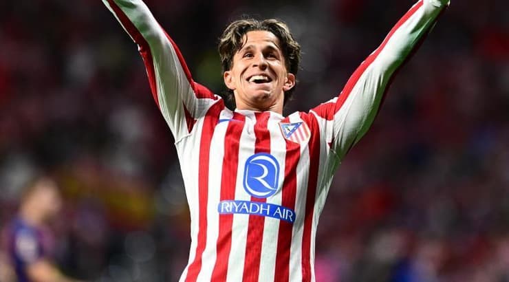 ג'וליאנו סימאונה בעננים