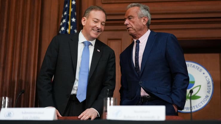 שר הבריאות האמריקני רוברט פ. קנדי ג'וניור ומנהל ה-EPA לי זלדין הכריזו על מלחמה במיקרופלסטיק